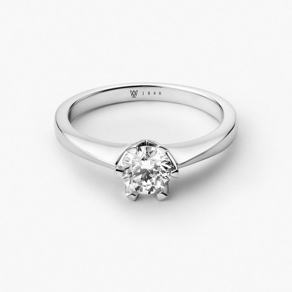 Srebrny pierścionek z brylantem